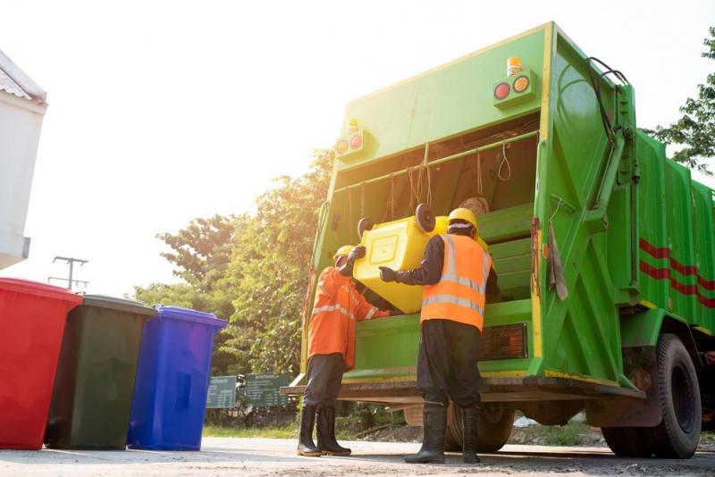 &Agrave; Besan&ccedil;on, notre &eacute;quipe propose une collecte des d&eacute;chets sur mesure